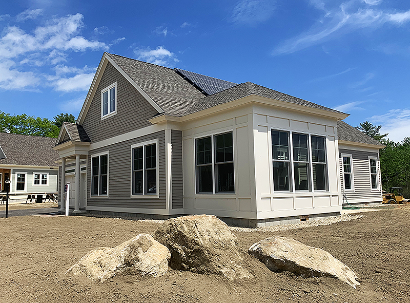 Little Acres Drive Cottage Hardscaping