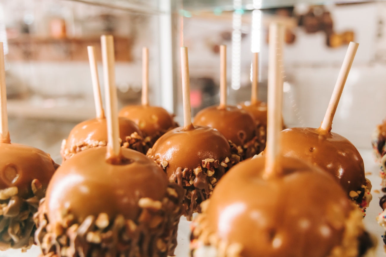 Caramel Apples | Healthy Halloween Treats