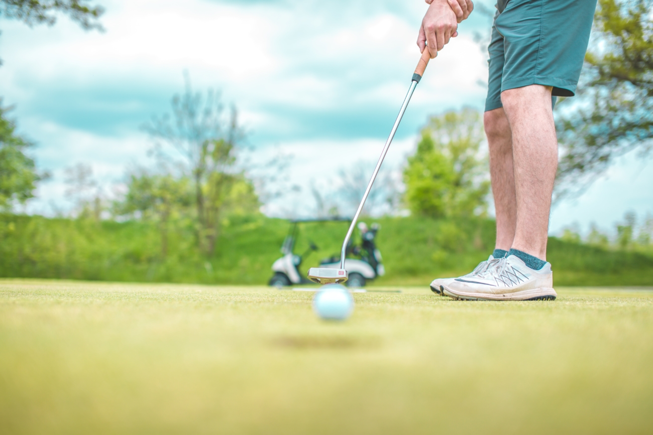 health benefits of golf for seniors